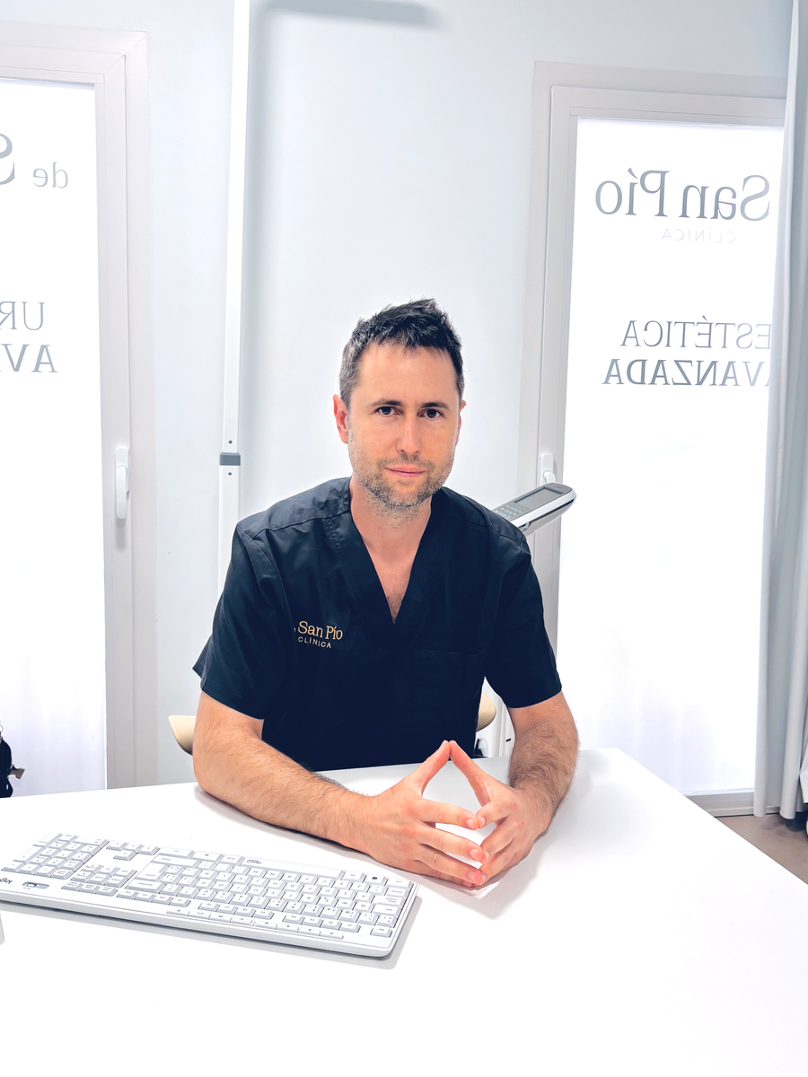 Dr. Jaime Jorge Cerrudo — Proctólogo especialista en Almería